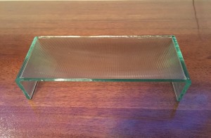 细条纹U型安博在线登录